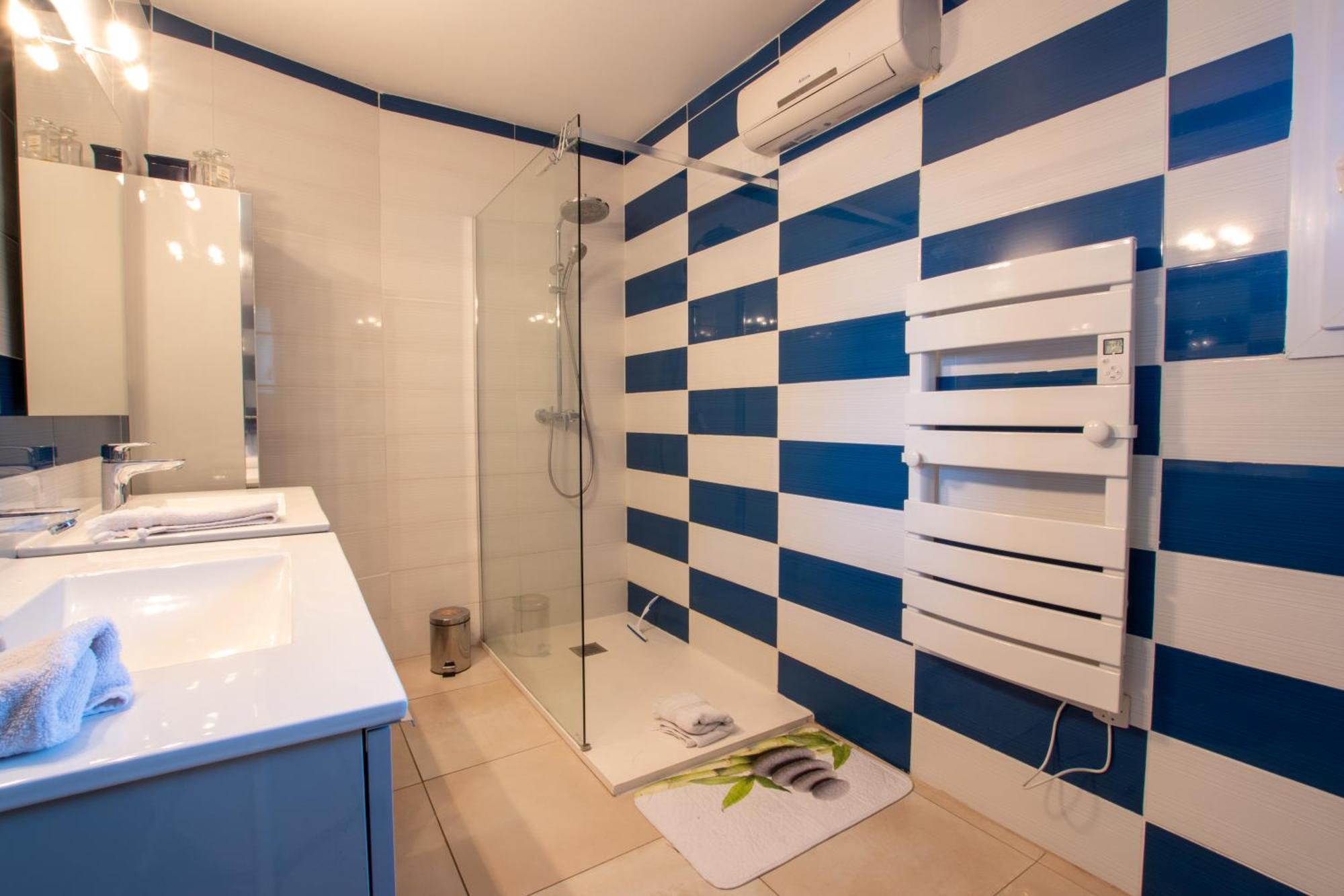 Ibis - Villa Avec Piscine, Jardin Et Parking Арл Екстериор снимка